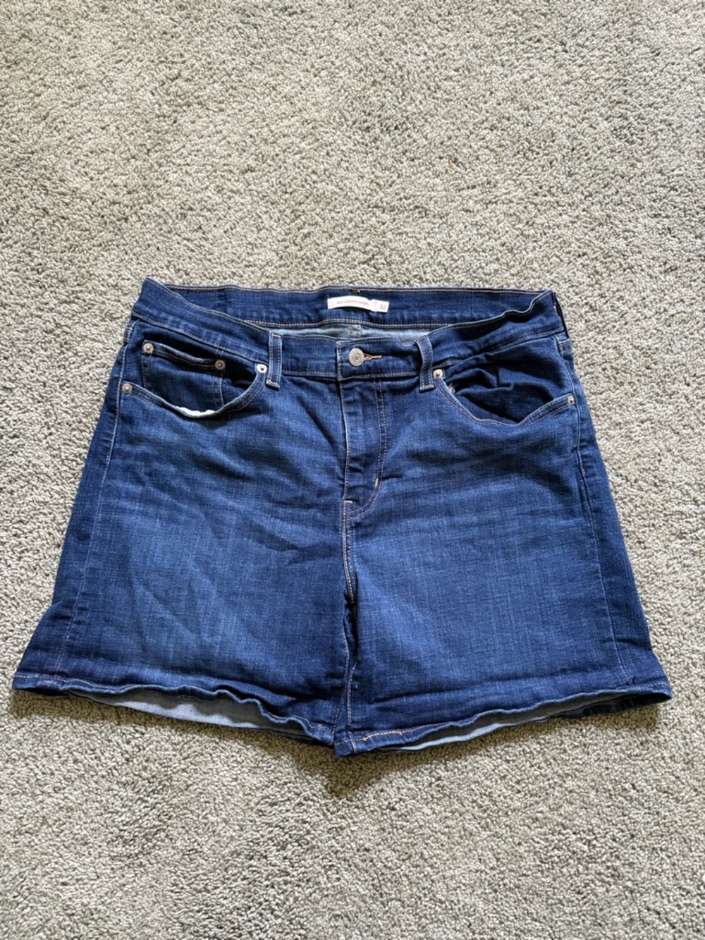Levi’s Mid Length Jean Shorts Womens Size 32 Mid Rise Denim Classic Stretch